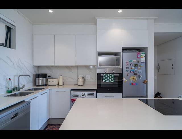 2 BEDROOM APARTMENT FOR SALE IN SIBAYA PRECINCT